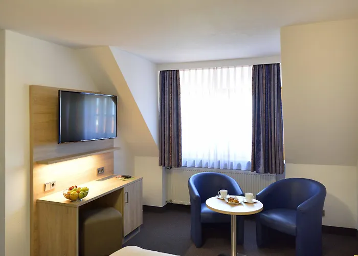 Altes Brauhaus Garni Hotel 4*