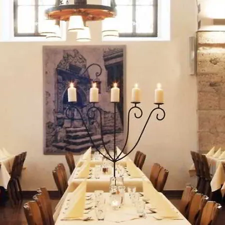 Altes Brauhaus Garni 4*