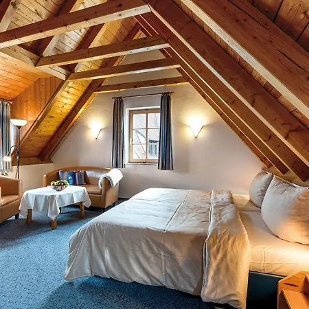 Hotel Altes Brauhaus Garni 4*